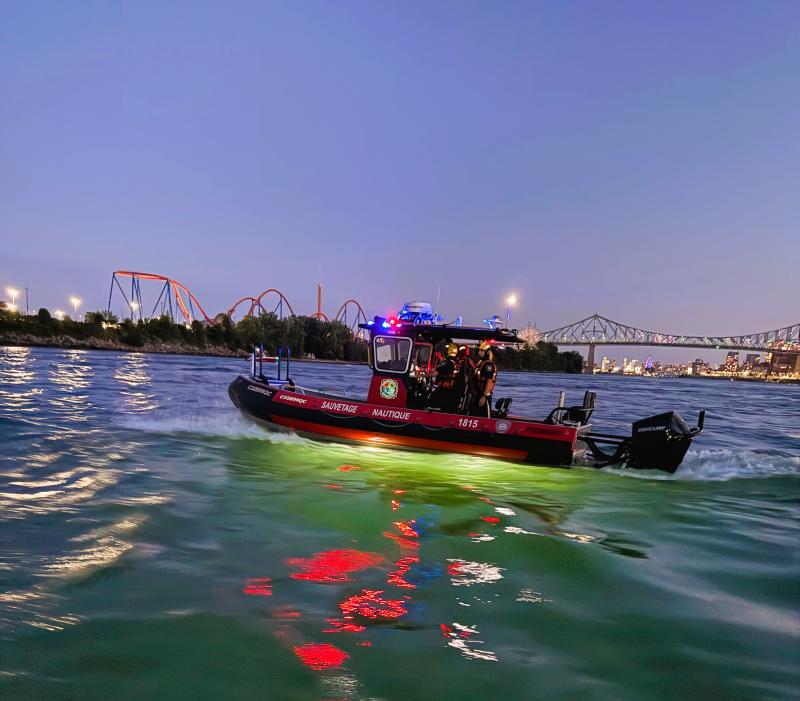 Équipe nautique sur le site de la Ronde